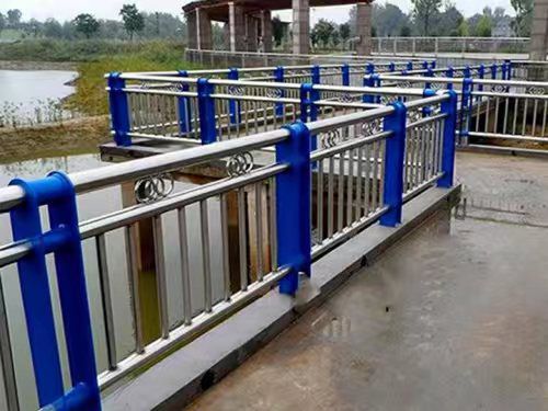 常寧不銹鋼復合管護欄